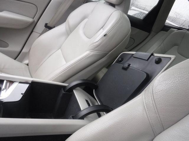 used 2019 Volvo XC60 car, priced at $16,915