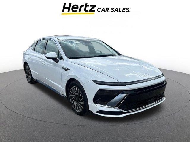 used 2025 Hyundai Sonata Hybrid car, priced at $22,654