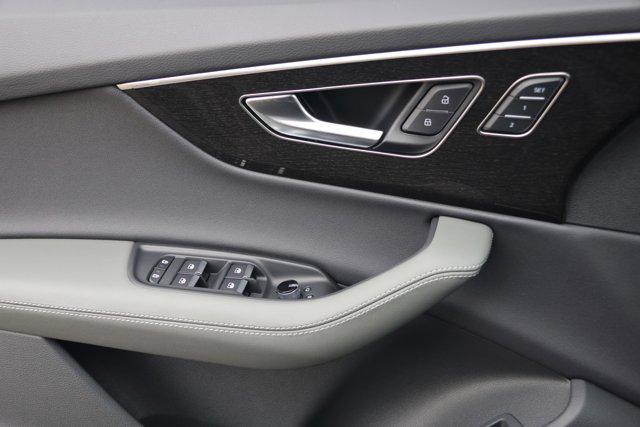 new 2026 Audi Q7 car, priced at $75,796