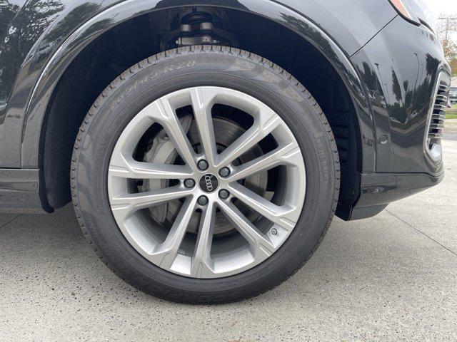 used 2025 Audi Q7 car, priced at $62,422