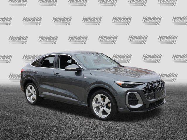 new 2025 Audi Q5 car, priced at $61,992