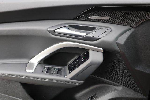 new 2025 Audi Q5 car, priced at $61,992