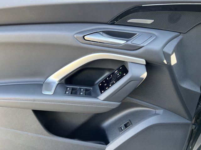 new 2025 Audi Q5 car, priced at $60,864