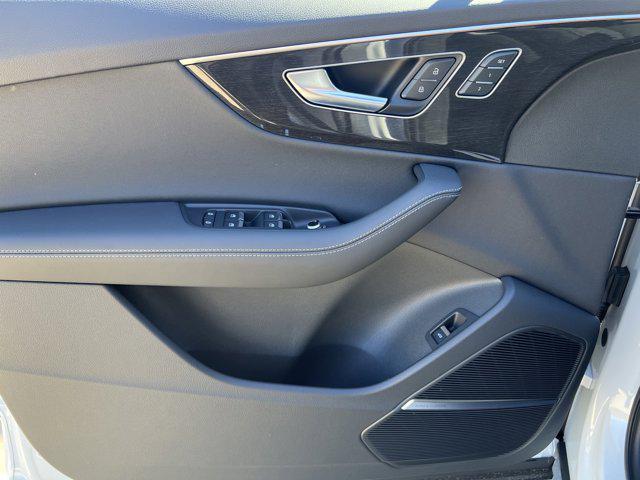 new 2026 Audi Q7 car, priced at $75,946