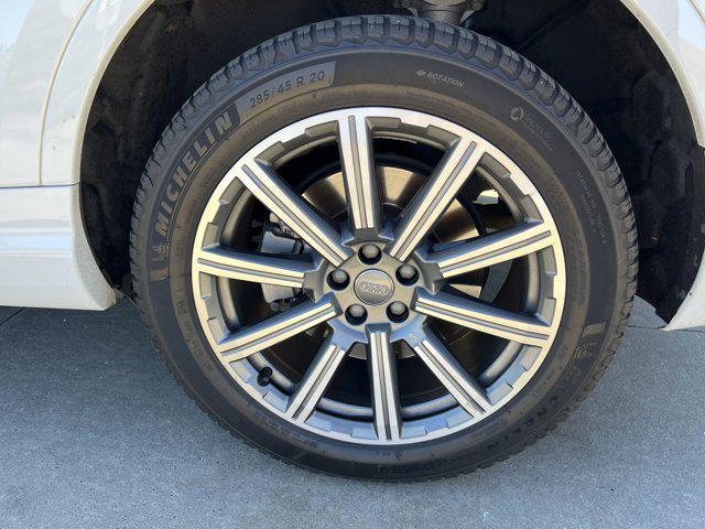 used 2019 Audi Q7 car, priced at $20,999