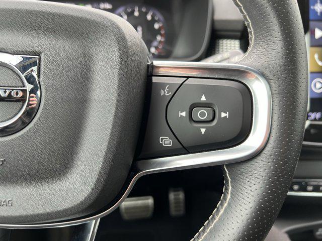 used 2021 Volvo XC40 car, priced at $25,999