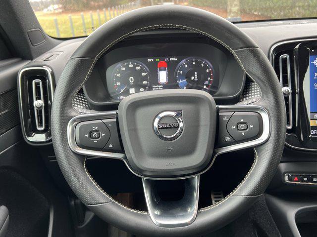 used 2021 Volvo XC40 car, priced at $25,999