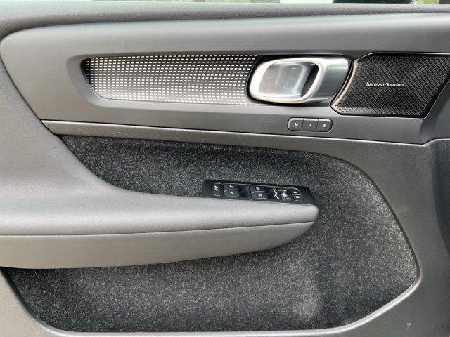 used 2021 Volvo XC40 car, priced at $25,999