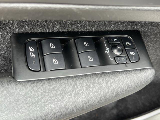 used 2021 Volvo XC40 car, priced at $25,999