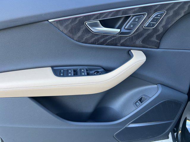 new 2026 Audi Q7 car, priced at $76,635