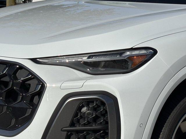 new 2025 Audi Q5 car, priced at $59,472