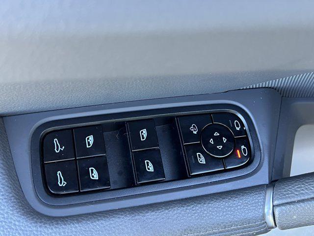 used 2019 Porsche Cayenne car, priced at $32,999