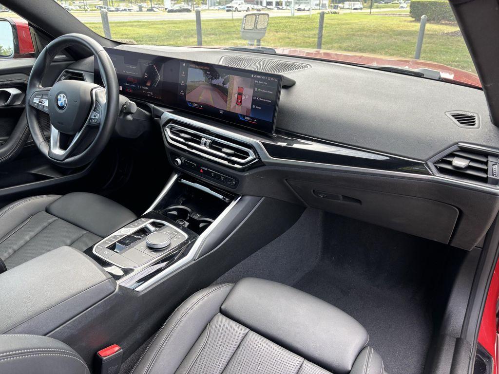 BMW 2 Series view 32