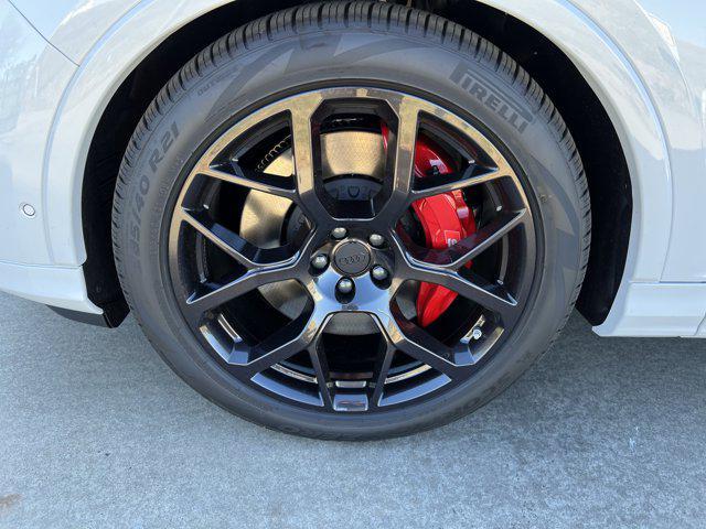 new 2026 Audi SQ7 car, priced at $106,825