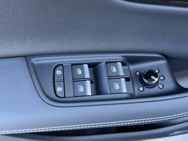 new 2026 Audi Q7 car, priced at $76,635