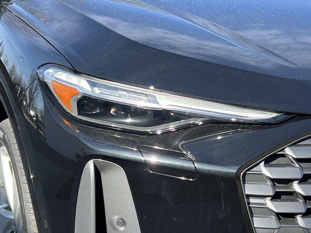 new 2025 Audi Q5 car, priced at $61,095