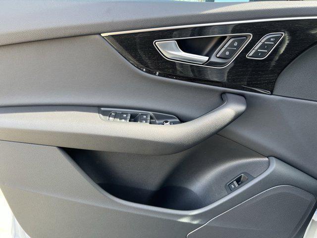 used 2023 Audi Q7 car, priced at $35,999