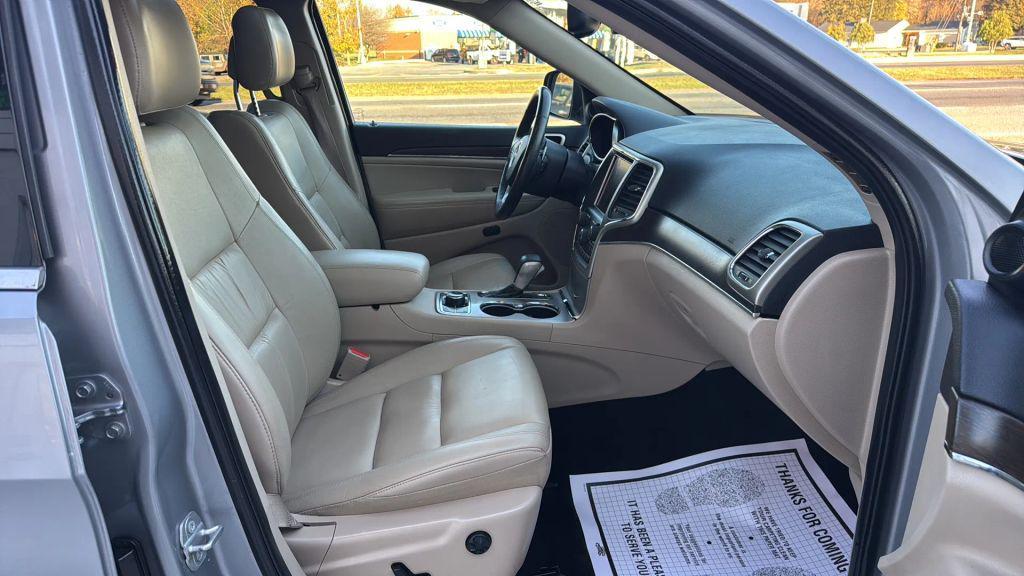 used 2016 Jeep Grand Cherokee car, priced at $13,995