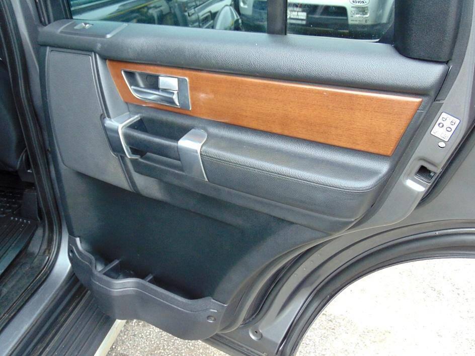 used 2016 Land Rover LR4 car, priced at $13,995