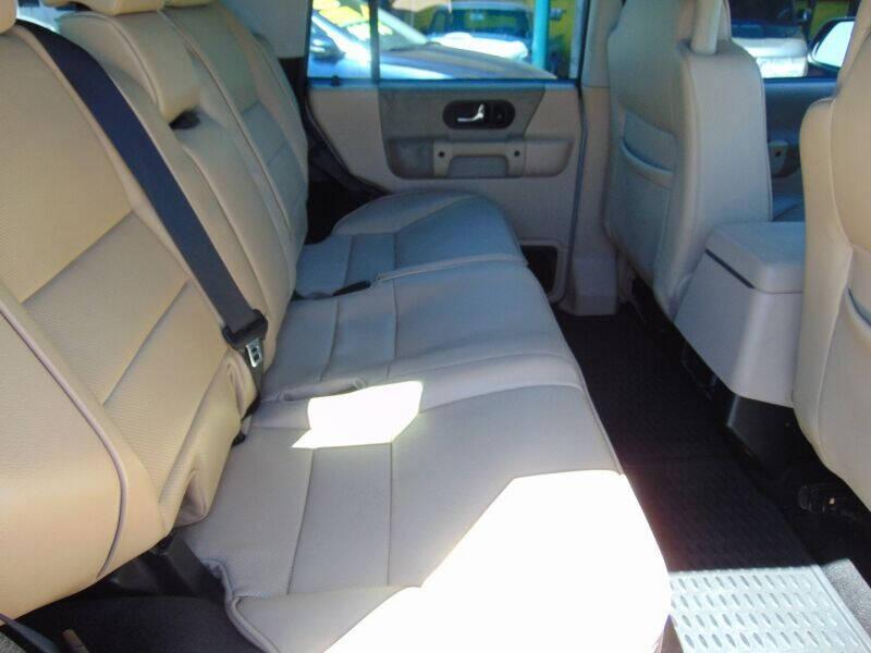 used 2003 Land Rover Discovery car, priced at $12,995