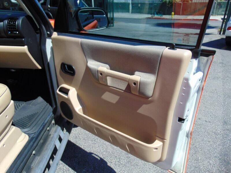 used 2003 Land Rover Discovery car, priced at $12,995