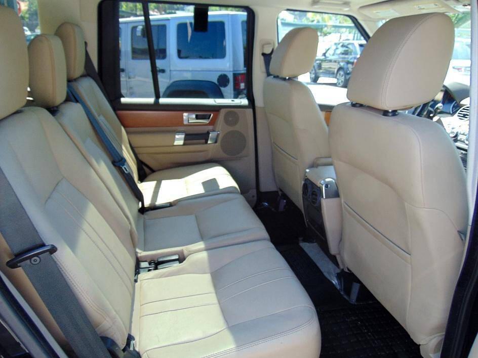 used 2016 Land Rover LR4 car, priced at $15,995