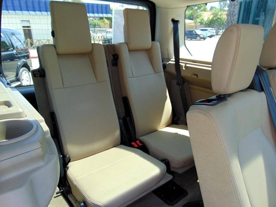 used 2016 Land Rover LR4 car, priced at $15,995