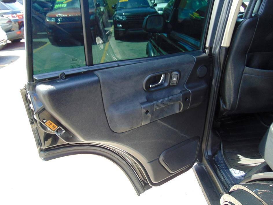 used 2003 Land Rover Discovery car, priced at $7,995