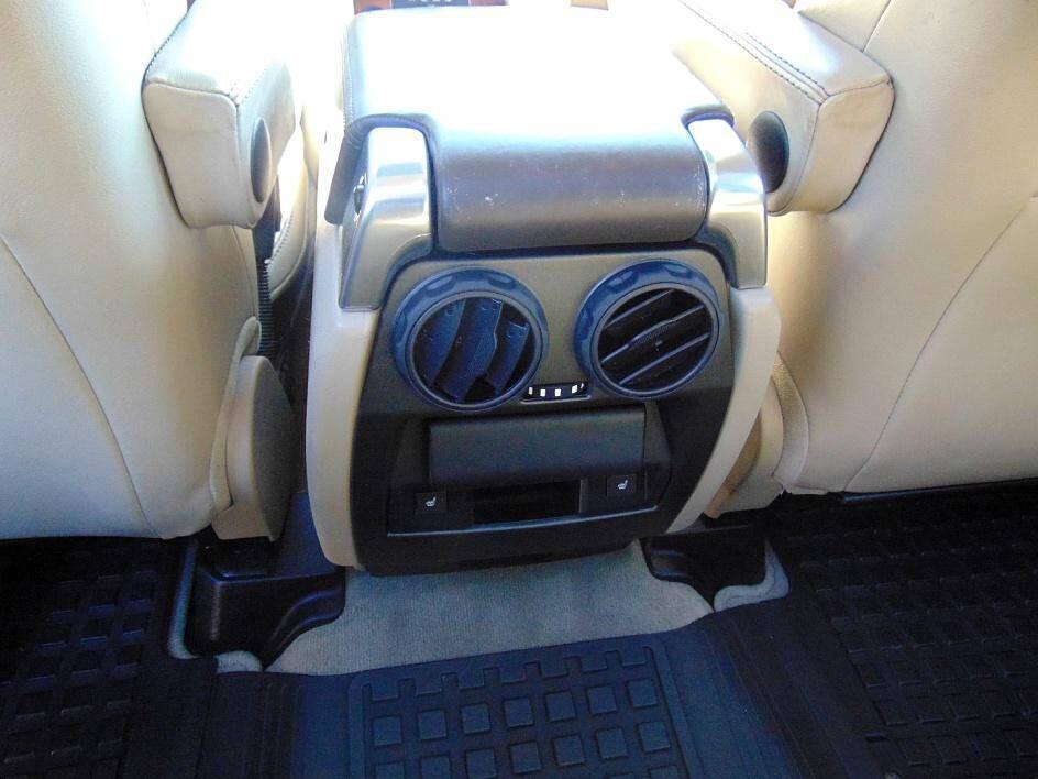 used 2016 Land Rover LR4 car, priced at $15,995