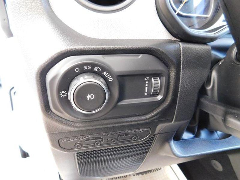new 2026 Jeep Wrangler car, priced at $46,277