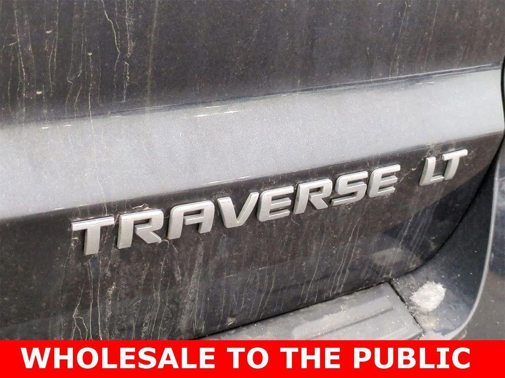 used 2015 Chevrolet Traverse car, priced at $3,900