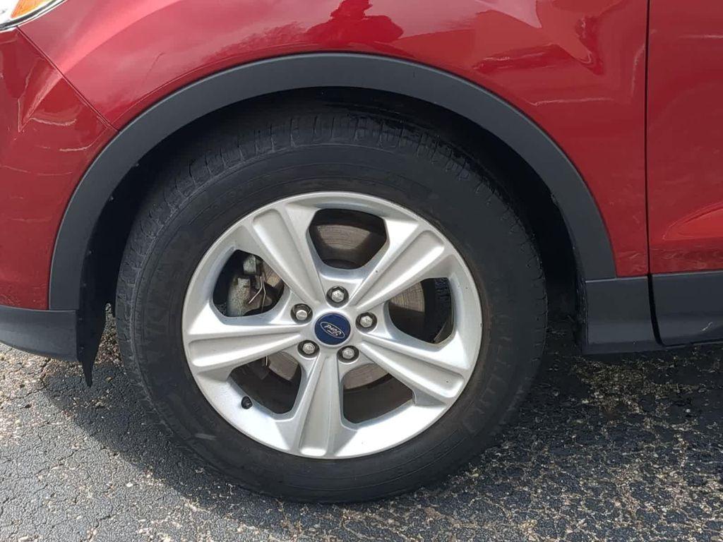 used 2013 Ford Escape car, priced at $7,000