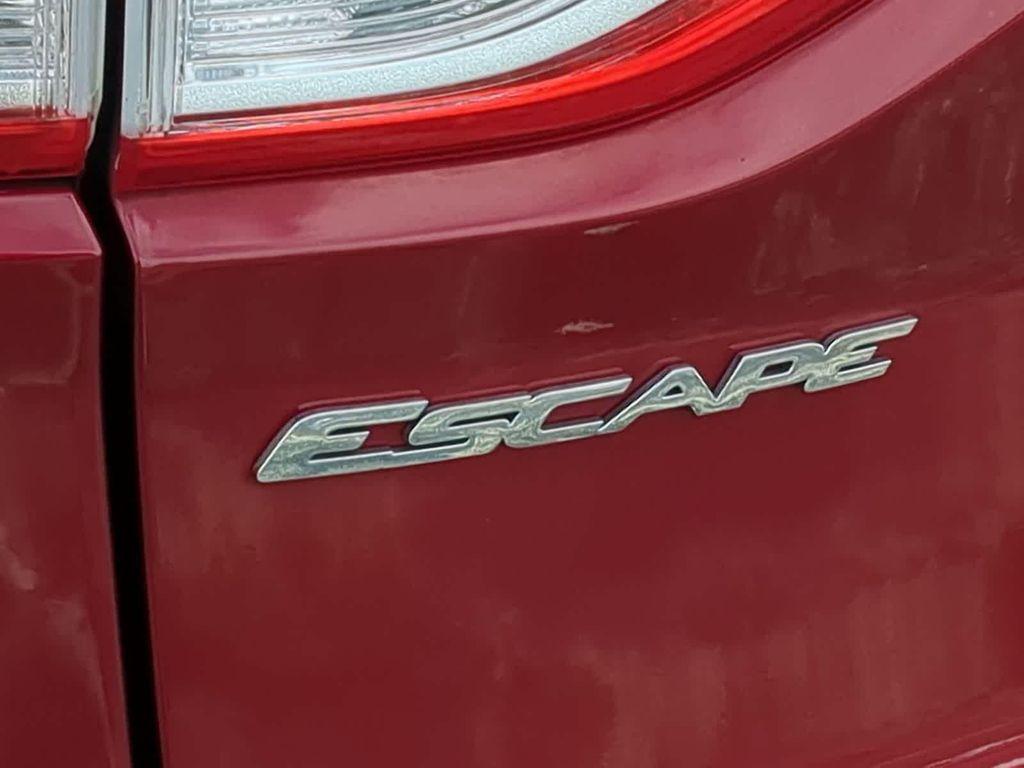 used 2013 Ford Escape car, priced at $7,000