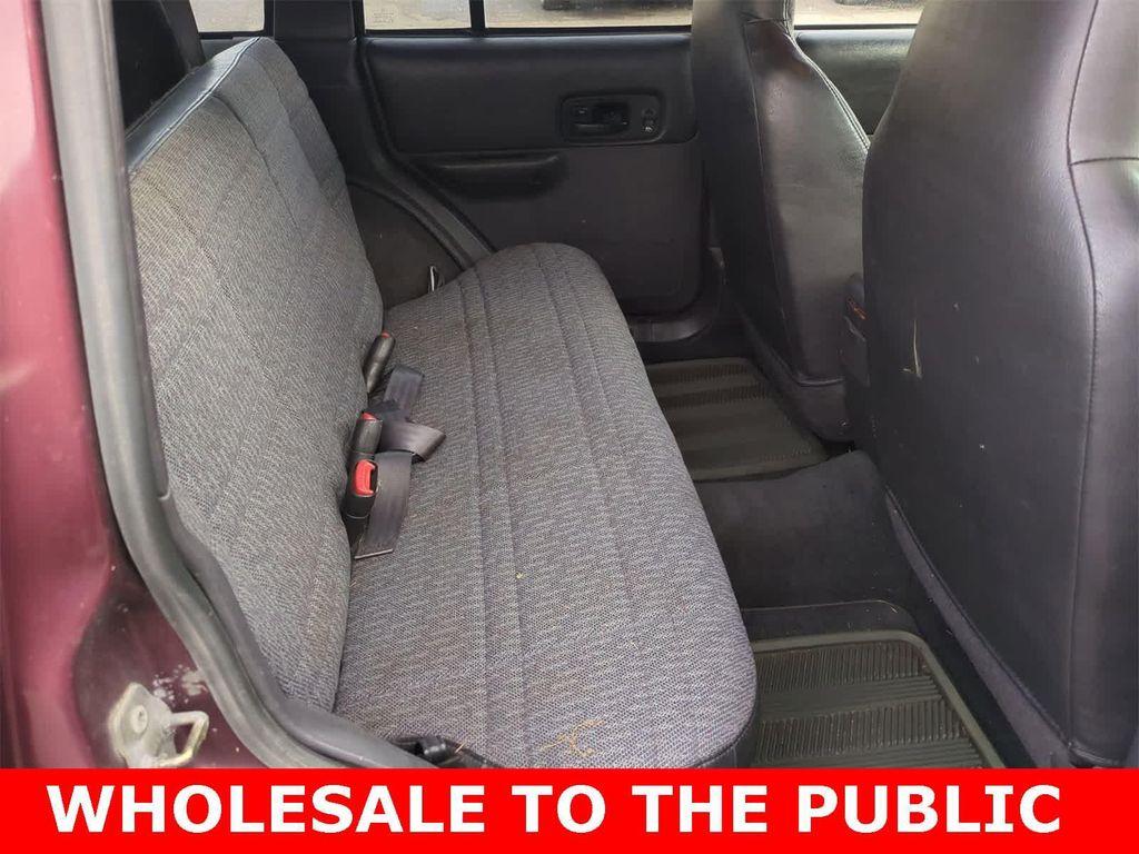 used 2001 Jeep Cherokee car, priced at $7,500