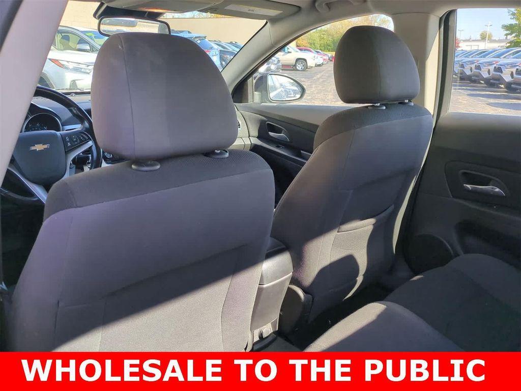 used 2014 Chevrolet Cruze car, priced at $4,900