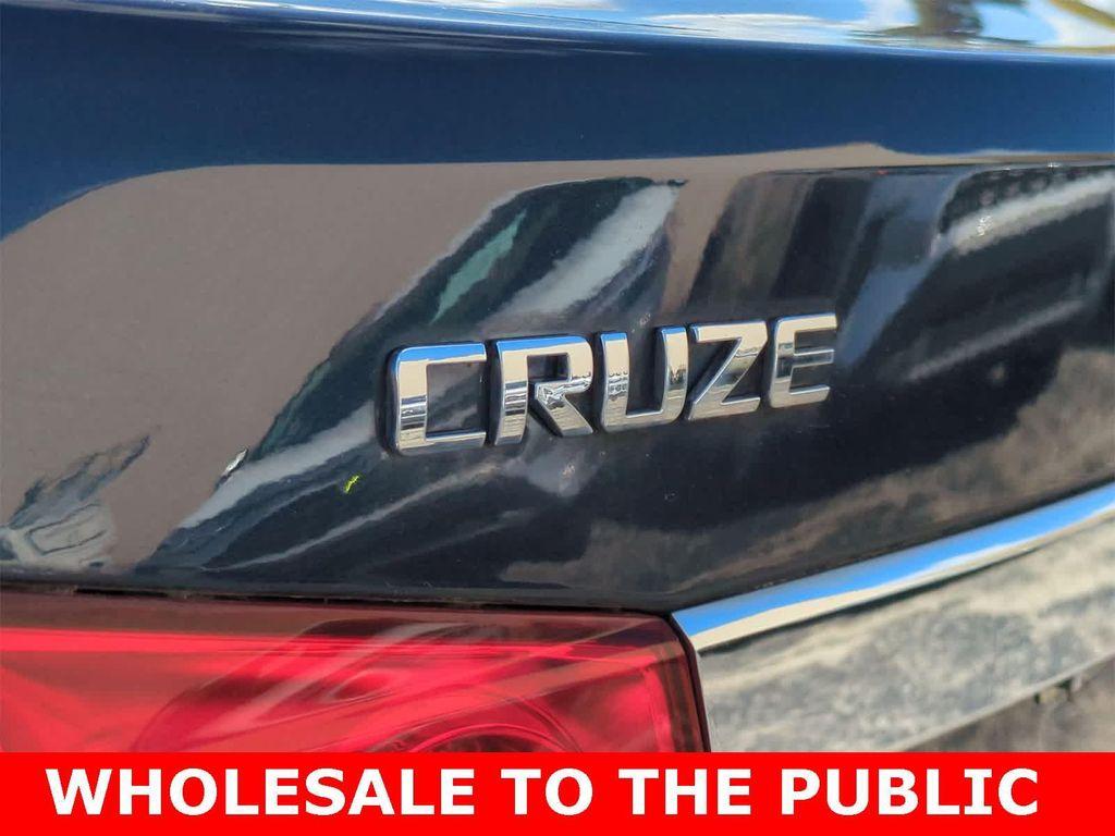 used 2014 Chevrolet Cruze car, priced at $4,900