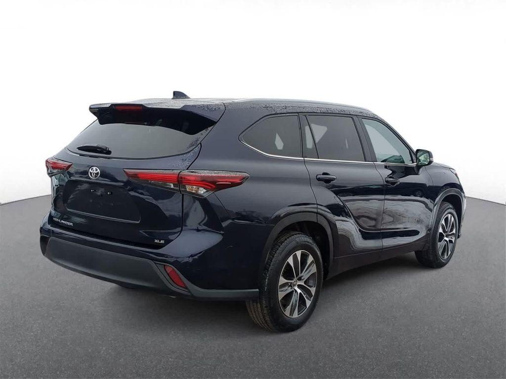 used 2025 Toyota Highlander car, priced at $40,000