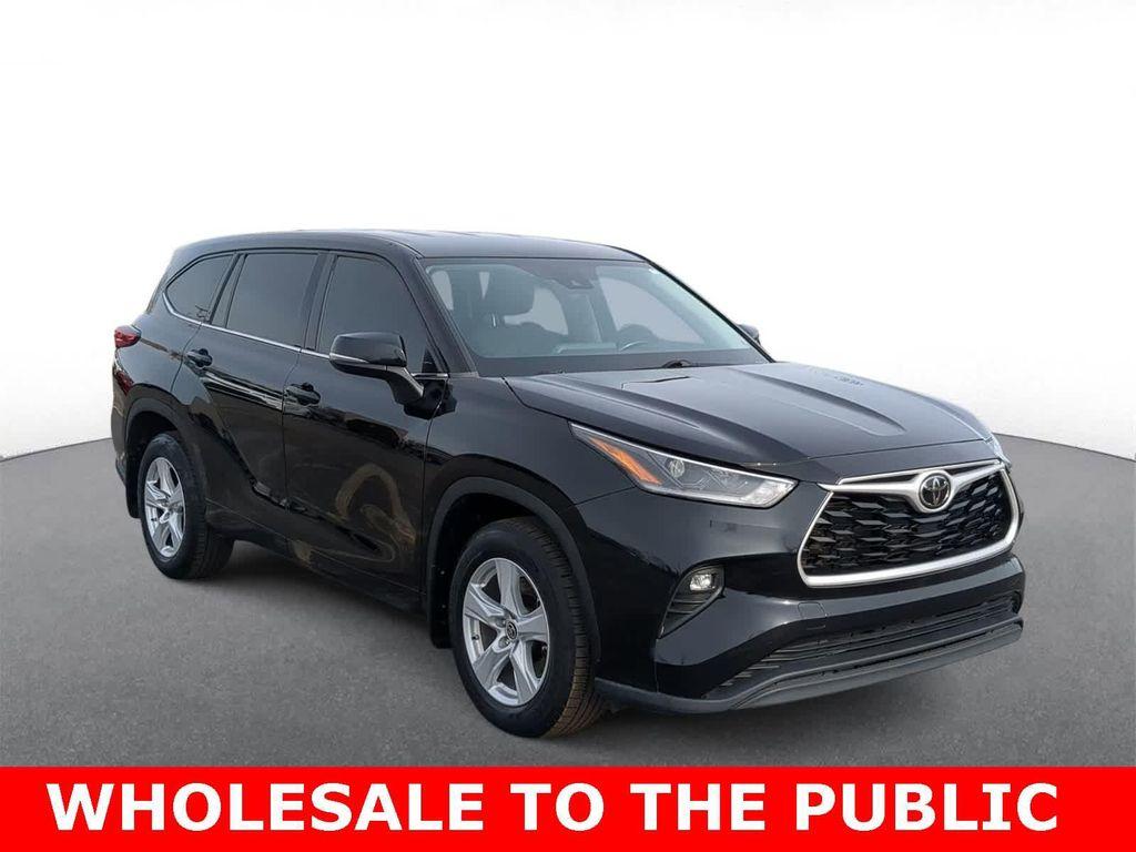 used 2021 Toyota Highlander car, priced at $16,900