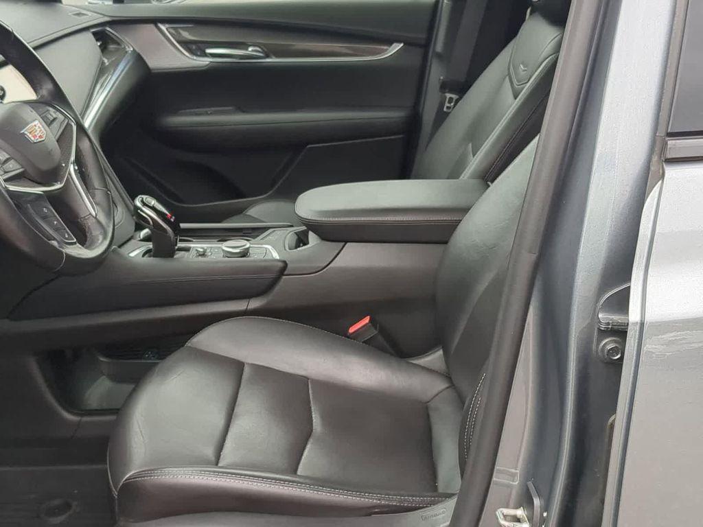 used 2020 Cadillac XT5 car, priced at $22,780