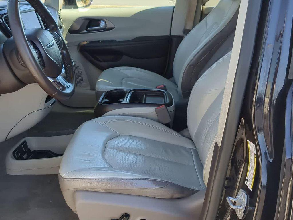 used 2018 Chrysler Pacifica car, priced at $11,500