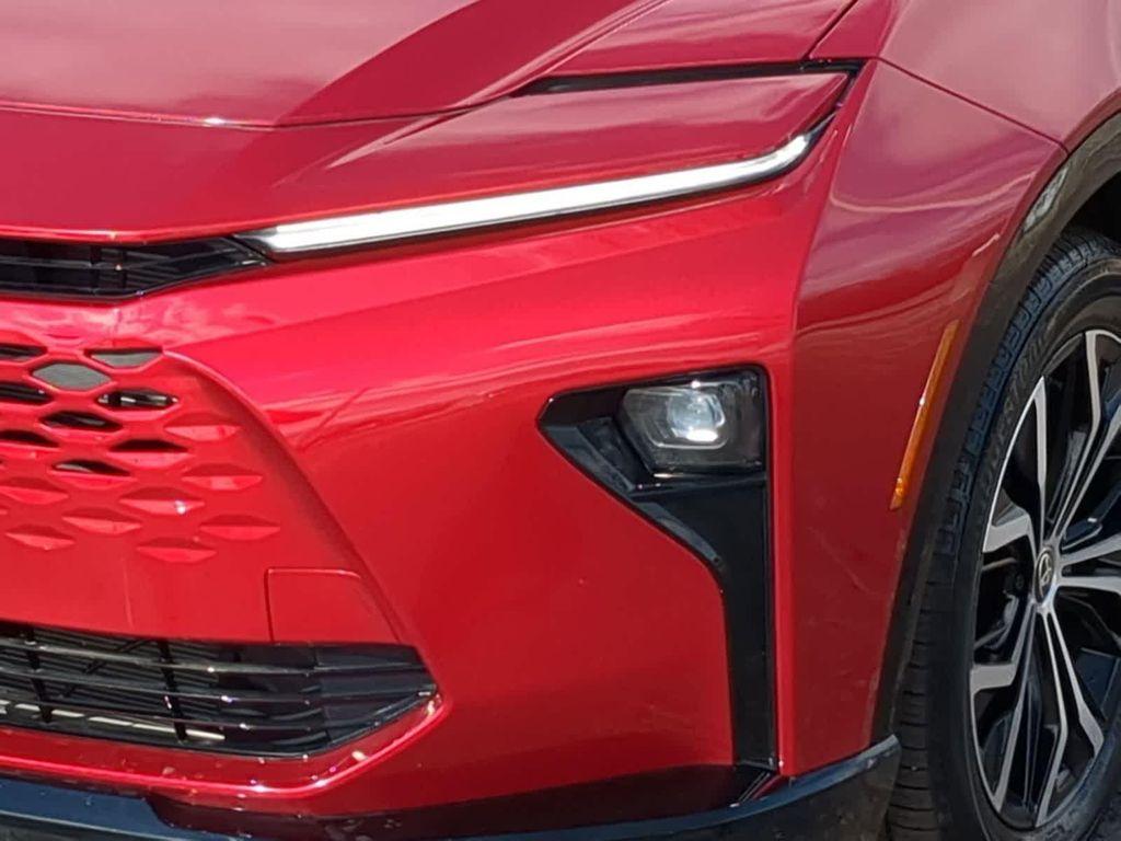 used 2025 Toyota Crown Signia car, priced at $38,900