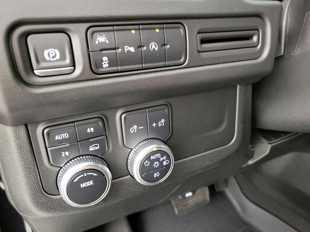used 2024 GMC Yukon XL car, priced at $56,998