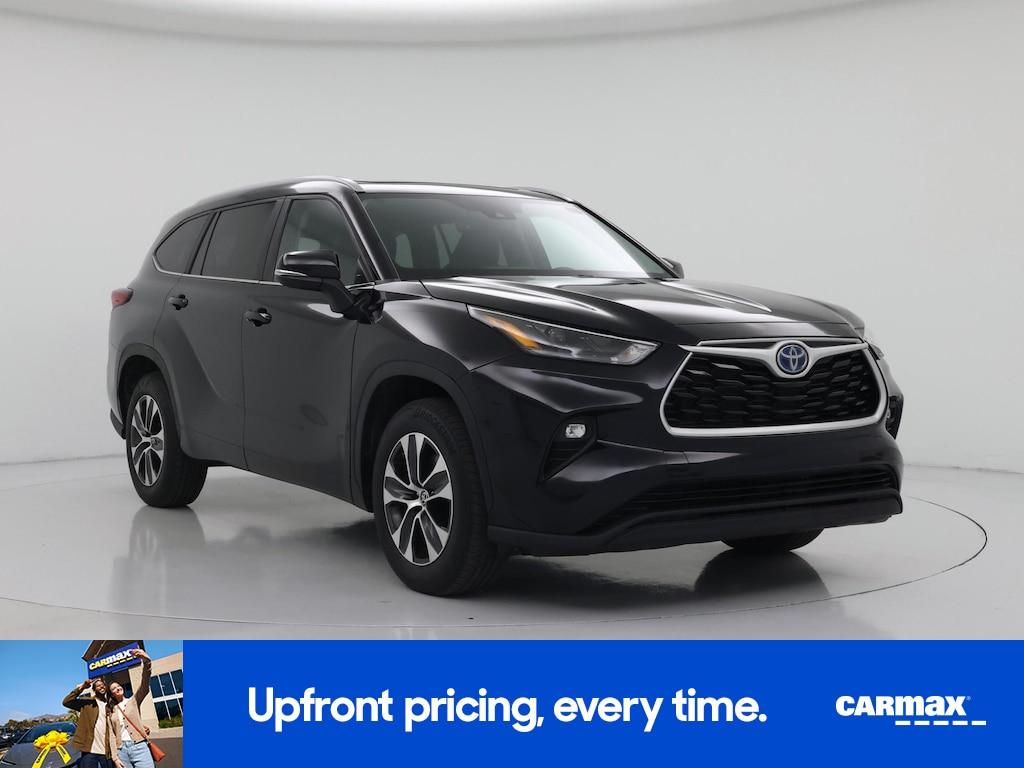 used 2023 Toyota Highlander Hybrid car, priced at $41,998