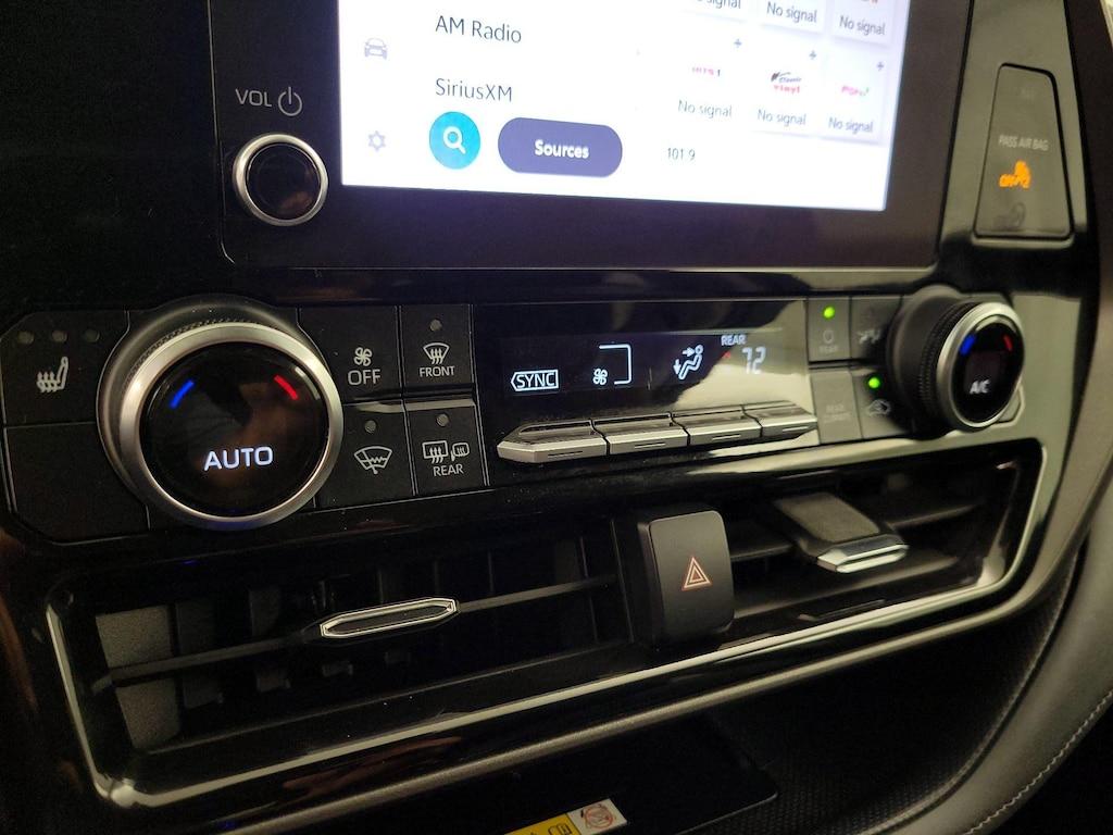 used 2023 Toyota Highlander Hybrid car, priced at $41,998