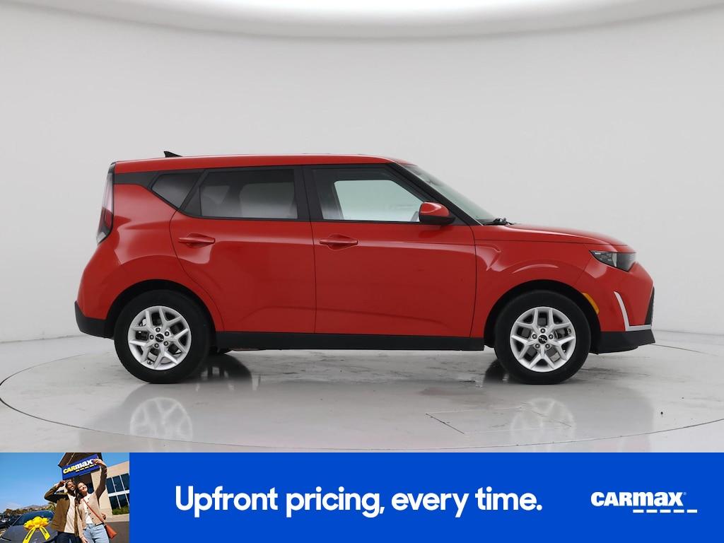 used 2025 Kia Soul car, priced at $18,998