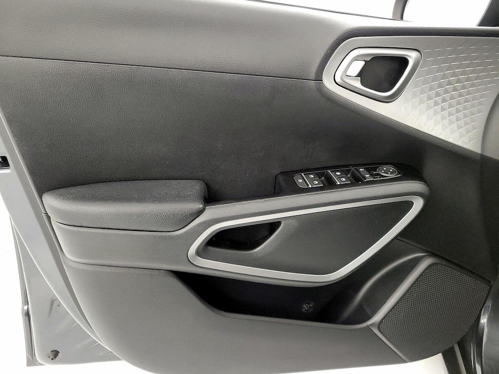 used 2021 Kia Soul car, priced at $12,998