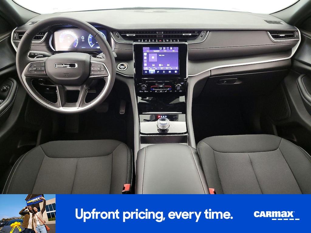used 2025 Jeep Grand Cherokee car, priced at $33,998