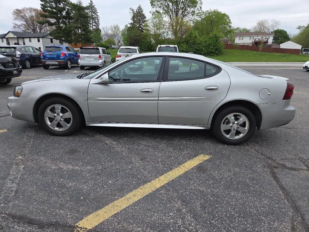 used 2007 Pontiac Grand Prix car, priced at $5,844