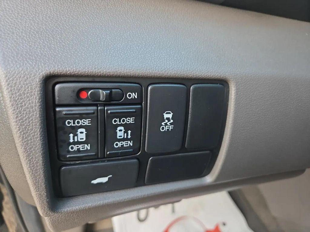 used 2011 Honda Odyssey car, priced at $10,995