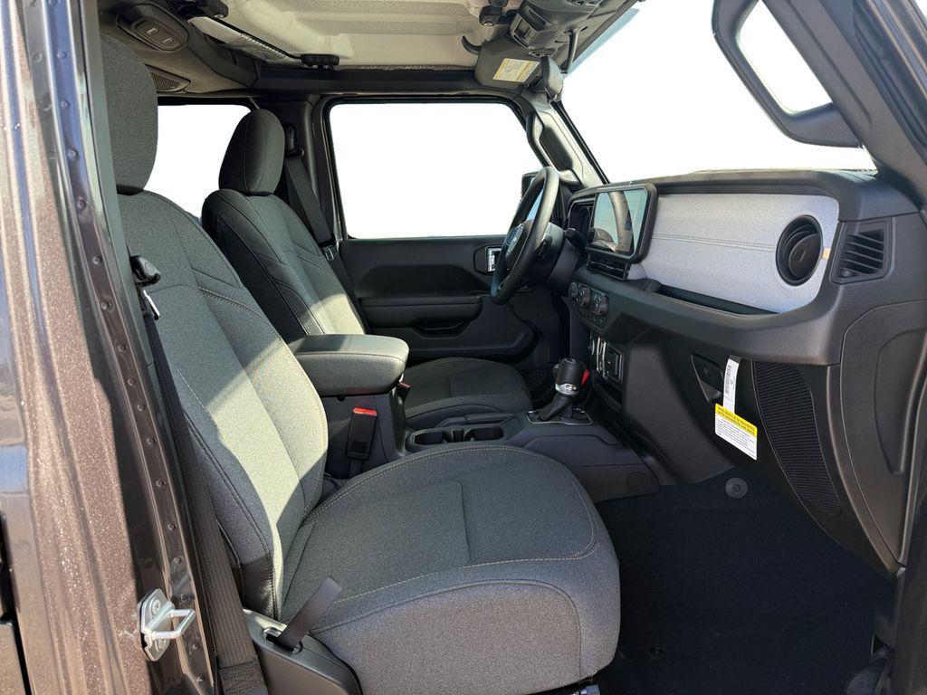 new 2025 Jeep Wrangler car, priced at $33,063